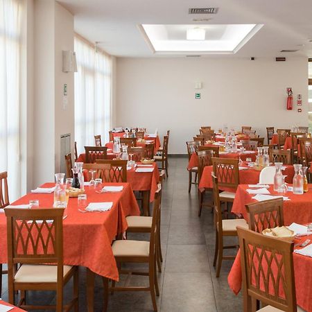 Hotel Orchidea Blu San Menaio Bagian luar foto