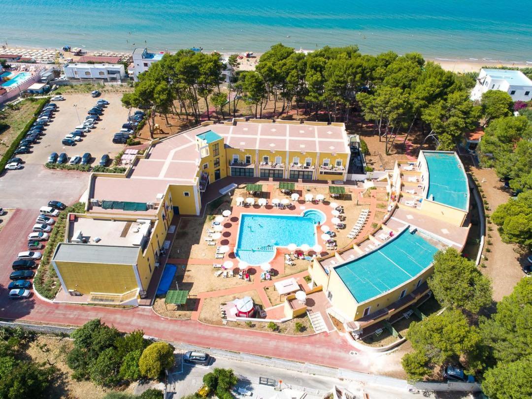Hotel Orchidea Blu San Menaio Bagian luar foto