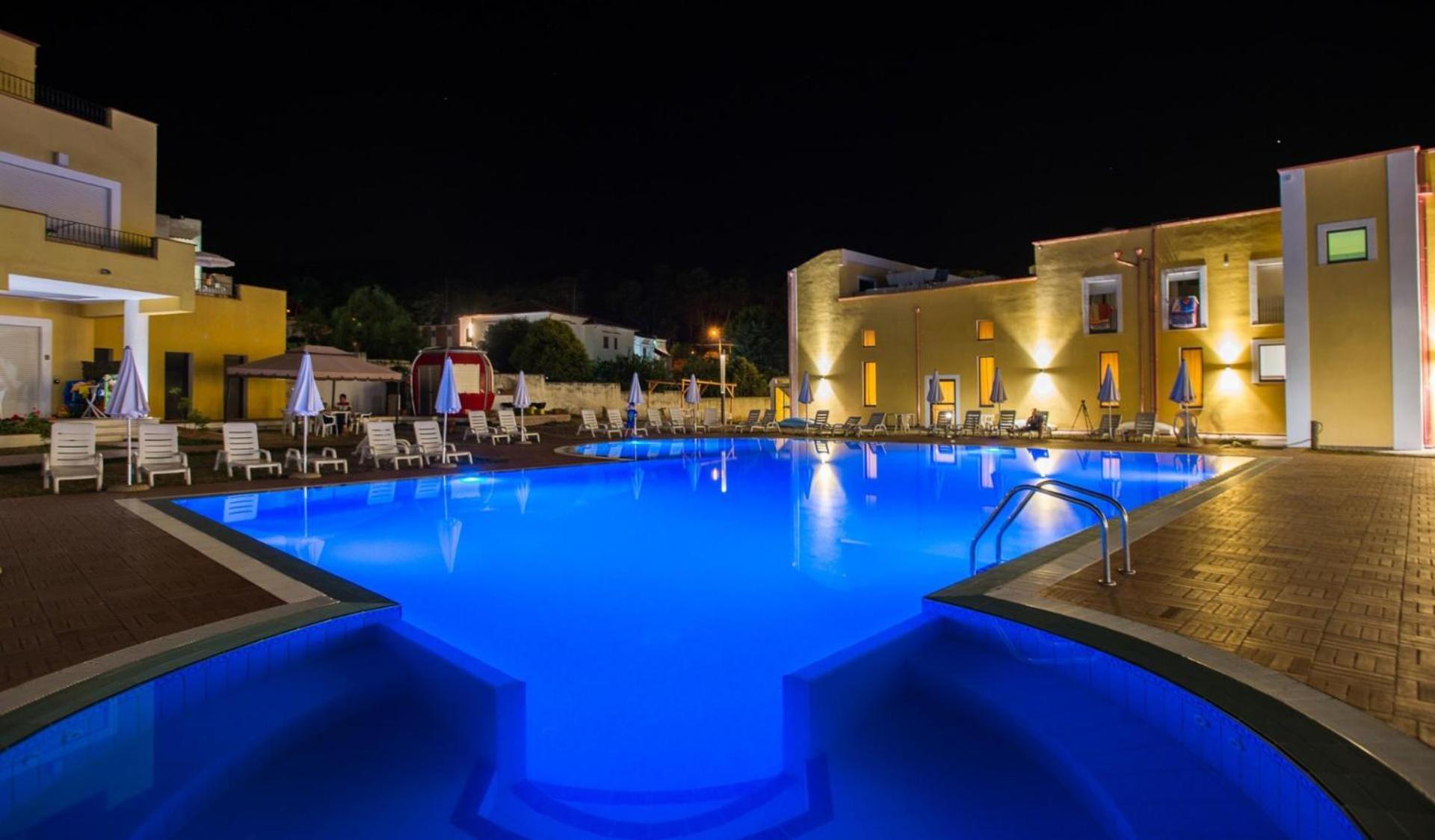 Hotel Orchidea Blu San Menaio Bagian luar foto